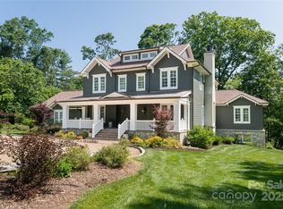 1 Cedar Chine Dr, Asheville, NC 28803