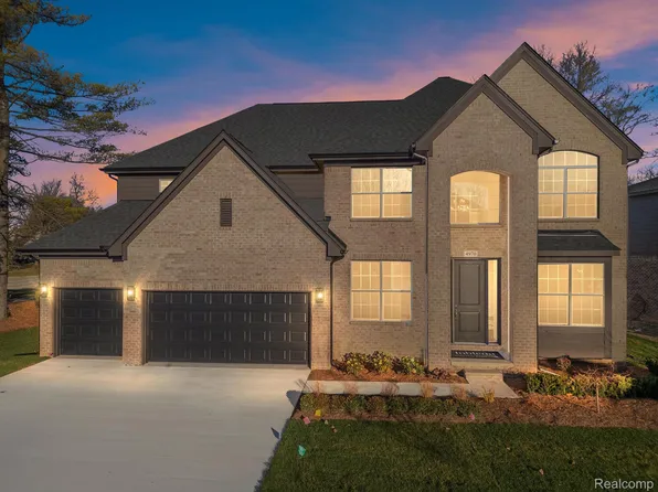 4970 Adler Ct, Troy, MI 48085