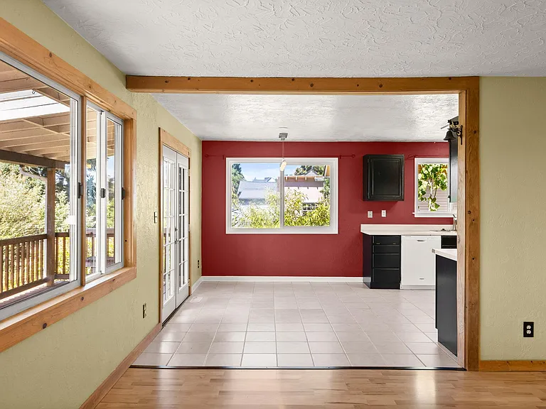 5034 SE Flavel Dr — Photo 4