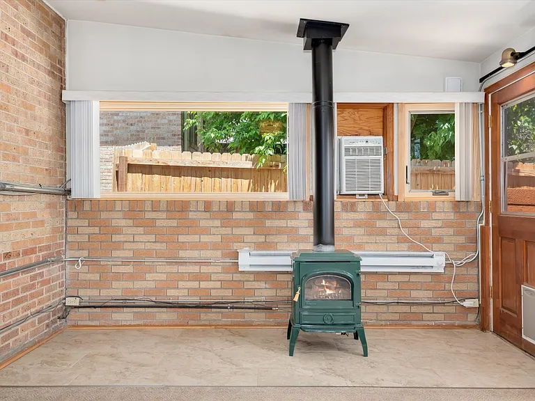 2516 Xavier St — Photo 17