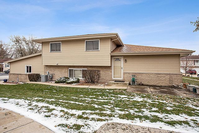 1st image of 15244 Creekside Dr