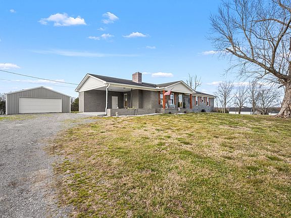 5th image of 392 Adams Rd