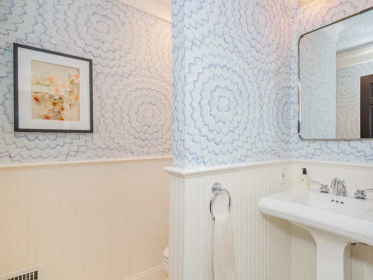 110 Fox Hollow Ln — Photo 14