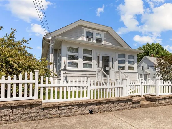 39 Owen Ave, Pawtucket, RI 02860
