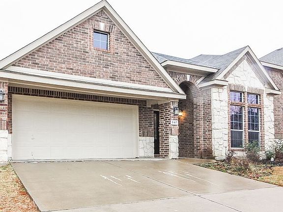2nd image of 847 Evergreen Ln