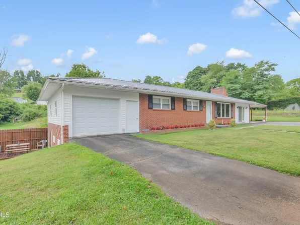 768 Memorial Dr, Castlewood, VA 24224