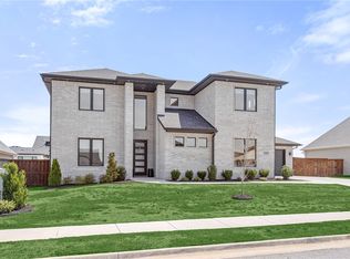 4205 S 87th Pl, Bentonville, AR 72713