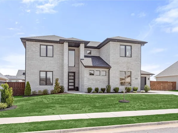 4205 S 87th Pl, Bentonville, AR 72713