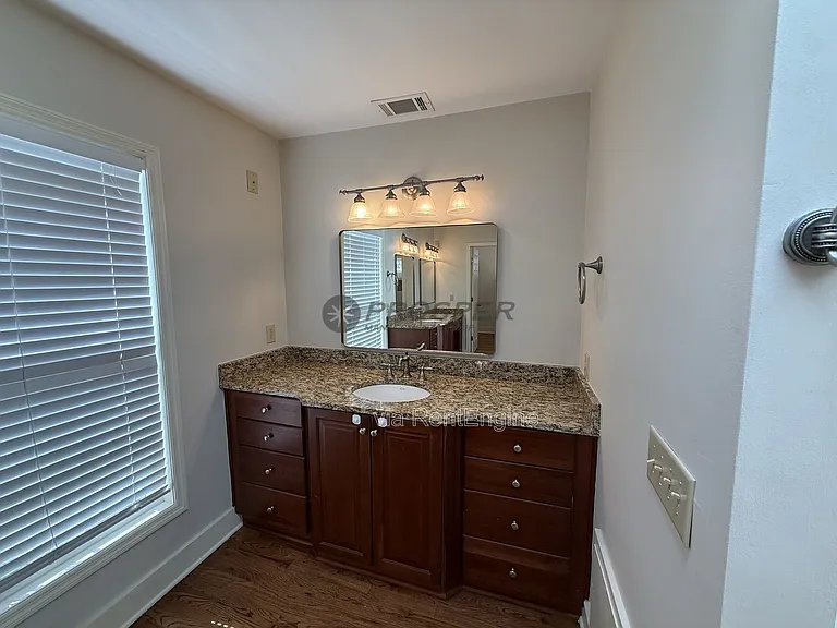 575 Elizabeth Ln W — Photo 26