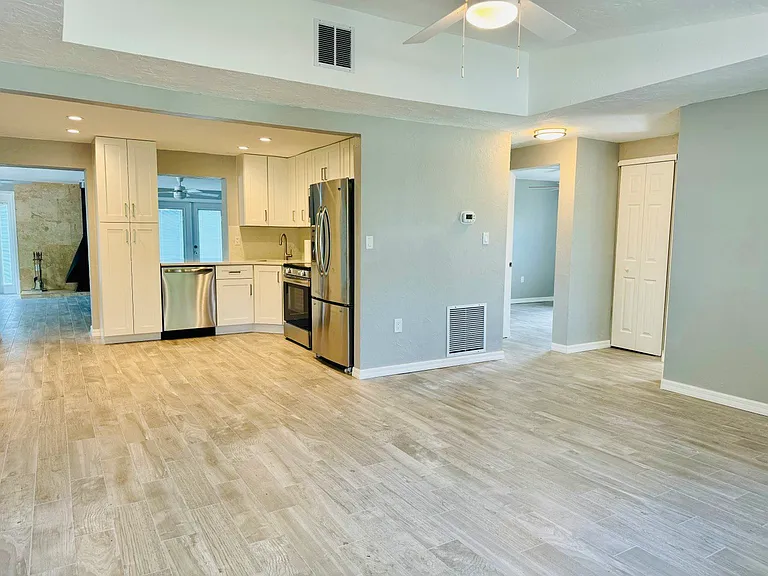 3983 Coleridge Pl — Photo 3