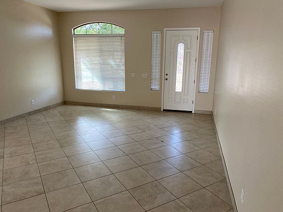 3rd image of 10458 W Foothill Dr