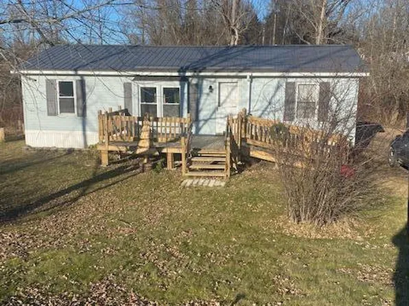 2 Scott Avenue, Fairfield, ME 04937
