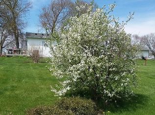 634 Elm St, Magnolia, IA 51550