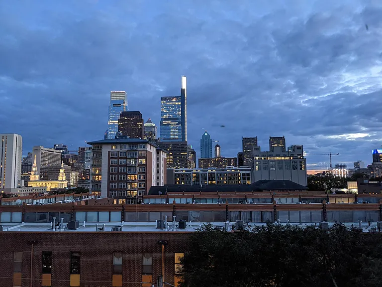 Incredible evening view of the city skyline!
