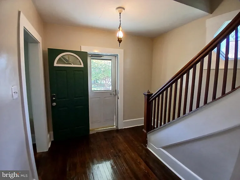 8704 Rhode Island Ave — Photo 5