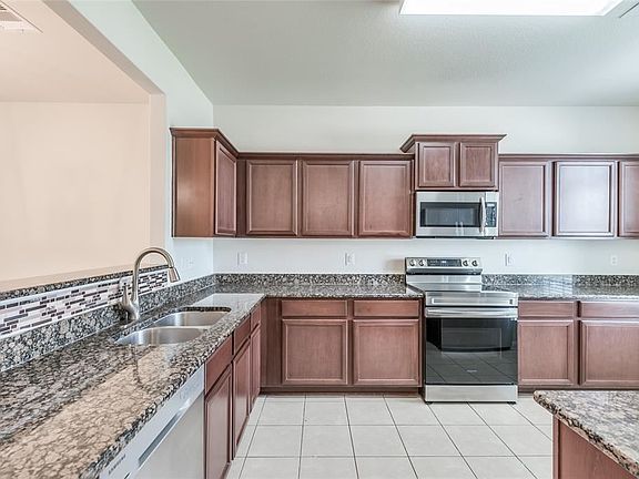 3rd image of 9006 Stagewood Dr
