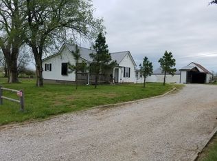 36764 Windsor Rd, Windsor, MO 65360