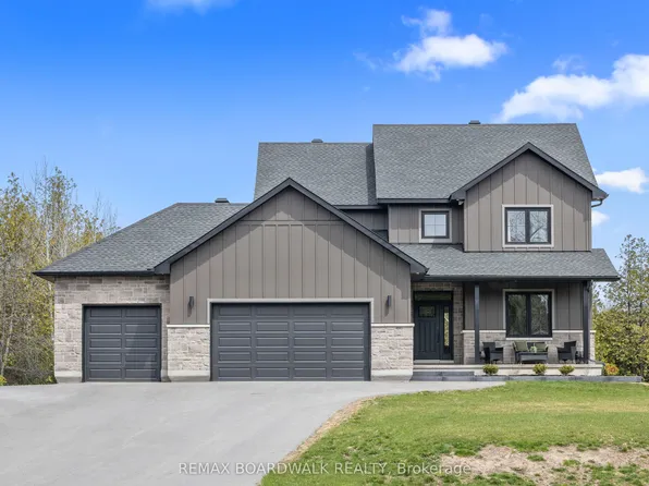 104 Stonewood Dr, Beckwith, ON K7C 3P2