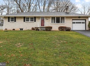 11905 Dormayne Dr, Hagerstown, MD 21742
