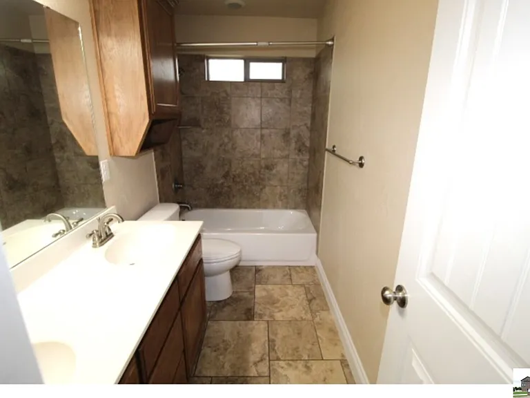 1128 Pheasant Cir — Photo 27