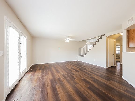 5th image of 10457 W Oregon Ave
