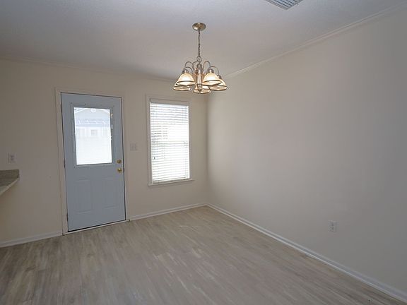 3rd image of 2508 Muscogee Dr