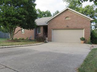 2001 Planters Ct, Lexington, KY 40514