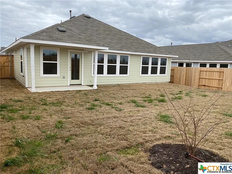 132 Lyndon Dr — Photo 19