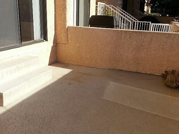 5th image of 15035 Nordhoff St Unit 109