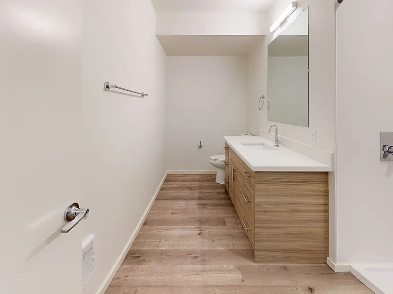 Reverie on Beacon Hill! Modern city living! — Photo 12