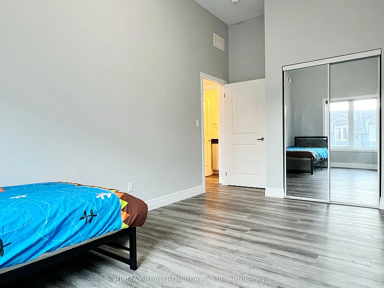 501 Frontenac St #507 — Photo 14