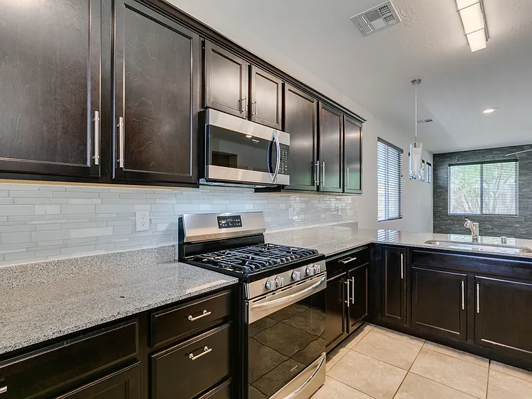 4348 Stardusk Falls Ave — Photo 10
