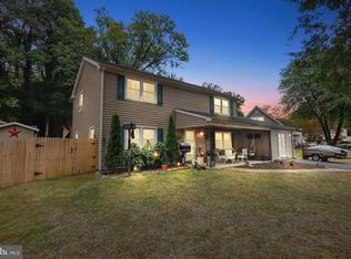 12704 Keswick Ln, Bowie, MD 20715