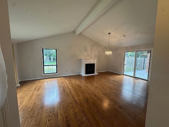 4th image of 211 Wedgewood Dr #211