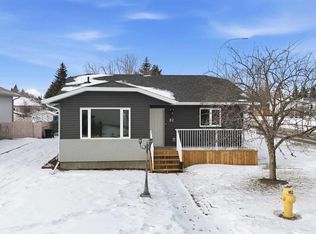 82 SE Bruns Cres, Lacombe, AB T4L 1P2