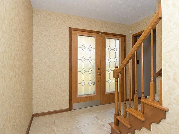 4th image of 7029 Chesham Ct