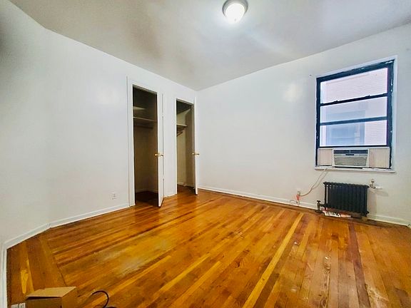 4th image of 418 W 130th St #46A