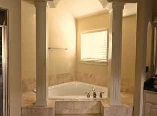 3625 W Mountain View Dr, Fayetteville, AR 72704