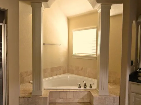 3625 W Mountain View Dr, Fayetteville, AR 72704