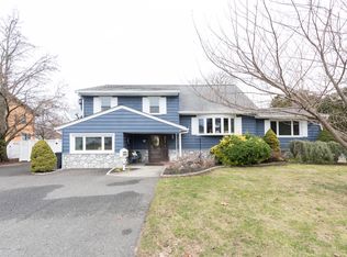 11 Monmouth Rd, Oceanport, NJ 07757