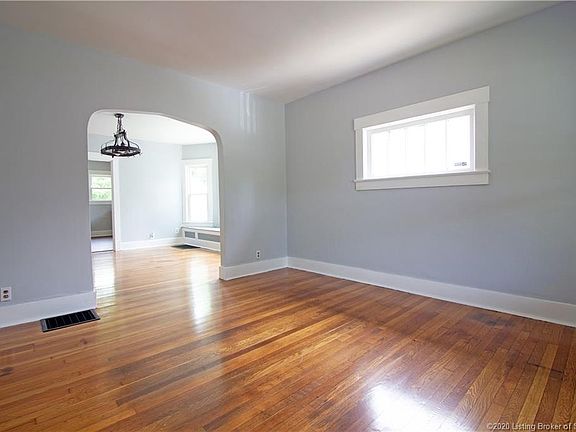 4th image of 2126 E Market St
