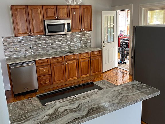 2nd image of 105 East Ave