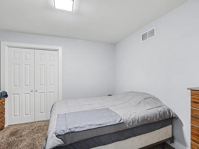 241 Helen Ave #A — Photo 11