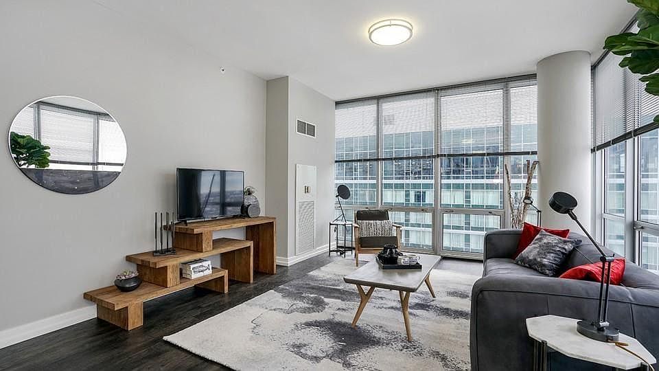 1st image of 1600 S Indiana Ave #2202
