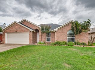 1604 Sanibel Ln, Arlington, TX 76018