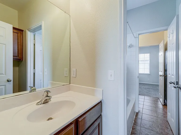 5102 Caswell Ave — Photo 22
