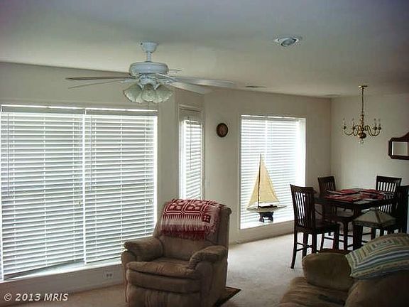 5th image of 8202 Catbird Cir Unit 201