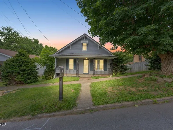 806 Tipton St, Elizabethton, TN 37643