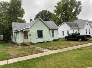 352 W State St, Waverly, IL 62692