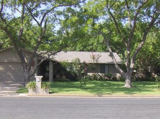 323 Mahan St, Meadowlakes, TX 78654